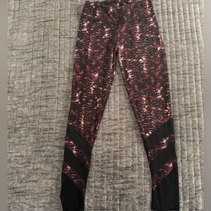 Stylish Black and Red Patterned Leggings